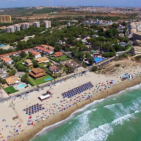 2-Bedroom And Living Room Apartment Near Campoamor Beach Eksteriør billede
