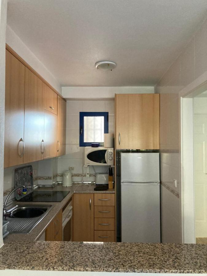 2-Bedroom And Living Room Apartment Near Campoamor Beach Eksteriør billede