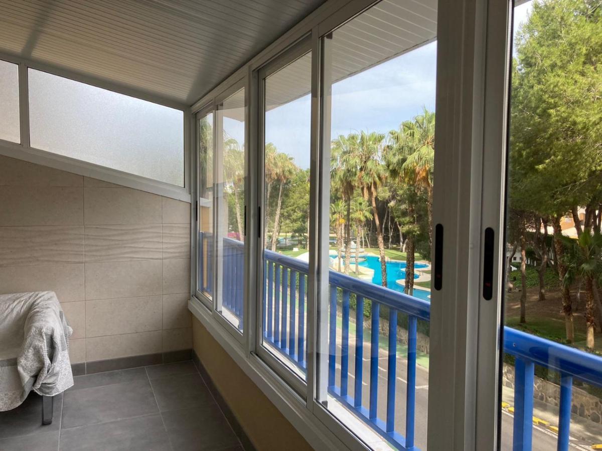 2-Bedroom And Living Room Apartment Near Campoamor Beach Eksteriør billede
